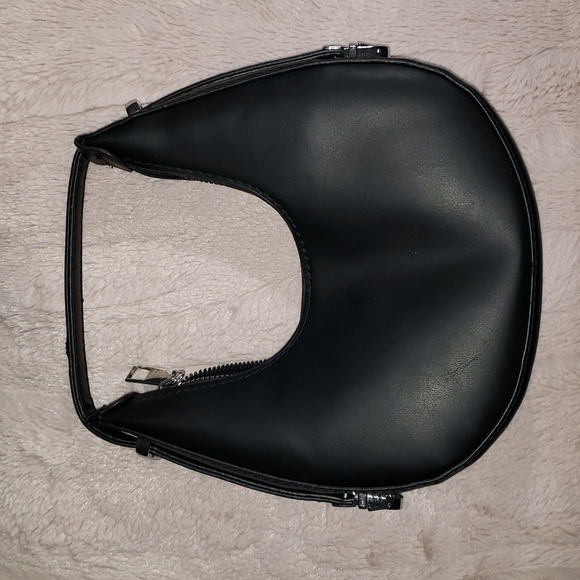 Source Unknown Handbags - NEW- Small Faux Leather Cluth/ Purse